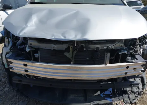 2021 Toyota Corolla Le из США, поврежденный, VIN 5YFEPMAE4MP187189